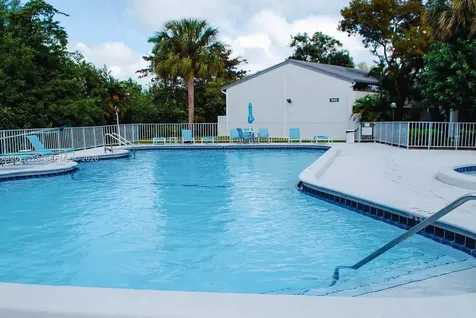 19200 NE 25th Avenue Miami FL 33180