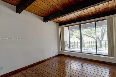 19200 NE 25th Avenue Miami FL 33180