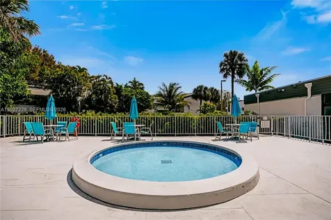 19200 NE 25th Avenue Miami FL 33180