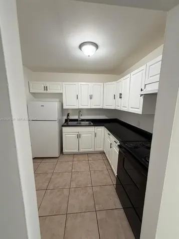 15205 NE 6th Avenue Miami FL 33162