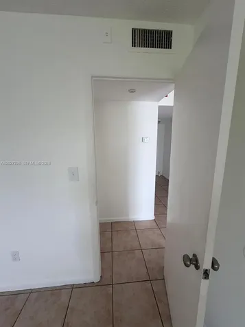 15205 NE 6th Avenue Miami FL 33162