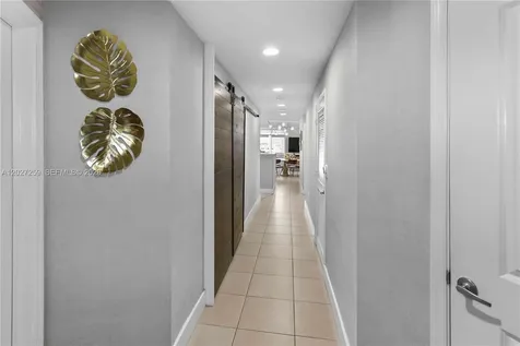 10 Aragon Avenue Coral Gables FL 33134