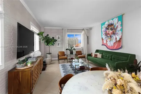 10 Aragon Avenue Coral Gables FL 33134