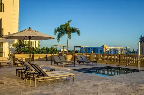 10 Aragon Avenue Coral Gables FL 33134