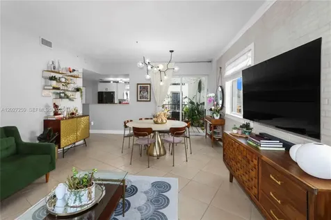 10 Aragon Avenue Coral Gables FL 33134