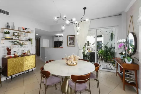 10 Aragon Avenue Coral Gables FL 33134