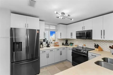 10 Aragon Avenue Coral Gables FL 33134