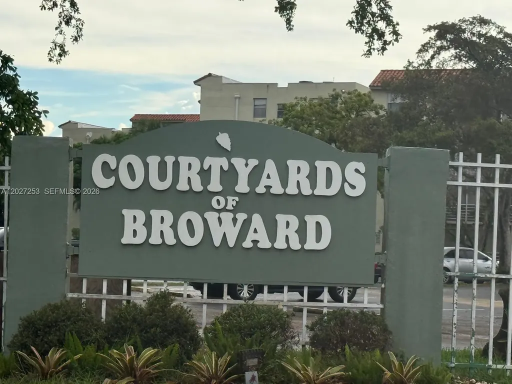 1800 SW 81st Avenue North Lauderdale FL 33068