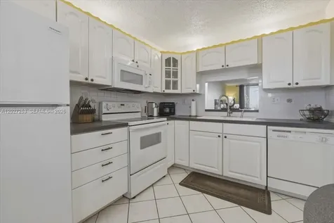 1800 SW 81st Avenue North Lauderdale FL 33068