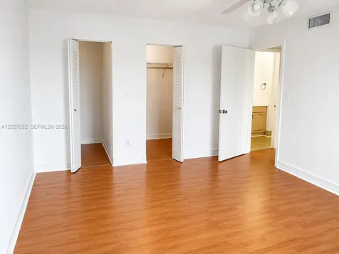 9723 Hammocks Boulevard Miami FL 33196