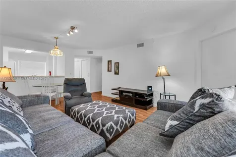 9511 Weldon Circle Tamarac FL 33321