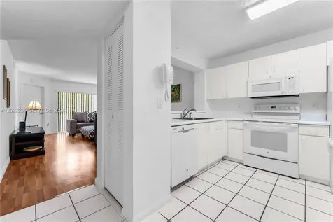 9511 Weldon Circle Tamarac FL 33321