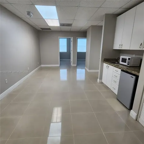 5220 S University Drive Davie FL 33328