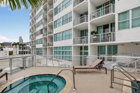 2200 NE 4th Avenue Miami FL 33137