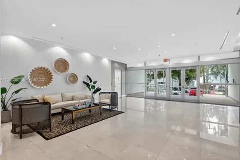 2200 NE 4th Avenue Miami FL 33137