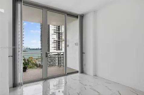 2200 NE 4th Avenue Miami FL 33137