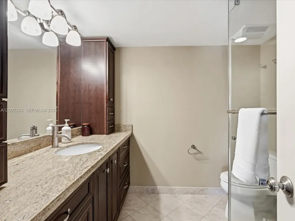 2615 N 40th Avenue Hollywood FL 33021