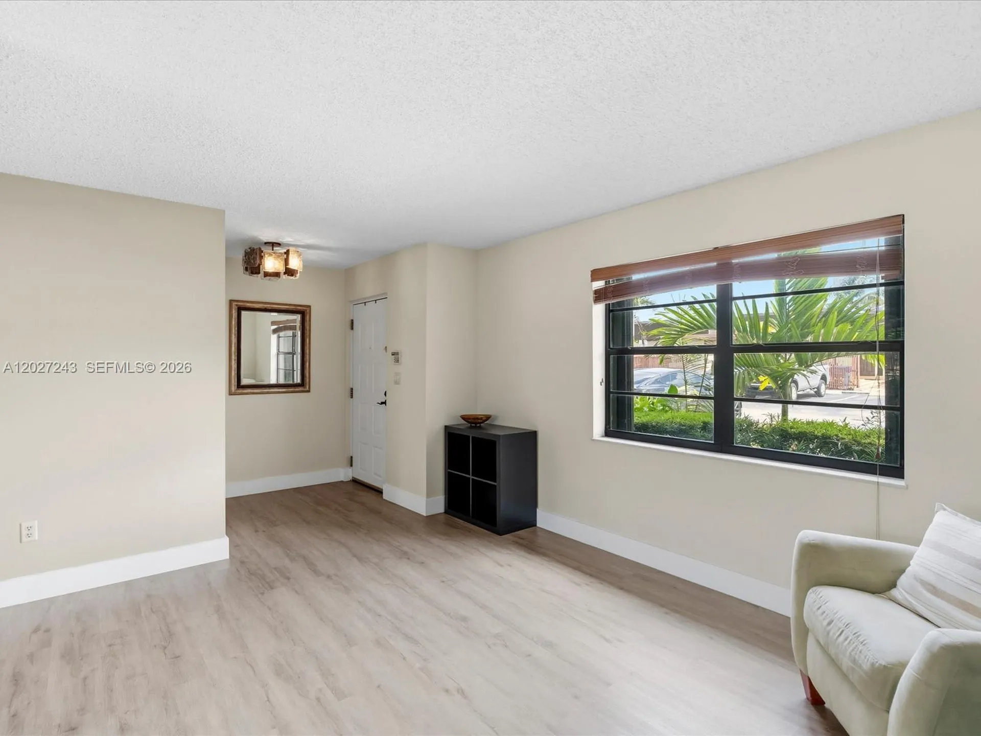 2615 N 40th Avenue Hollywood FL 33021