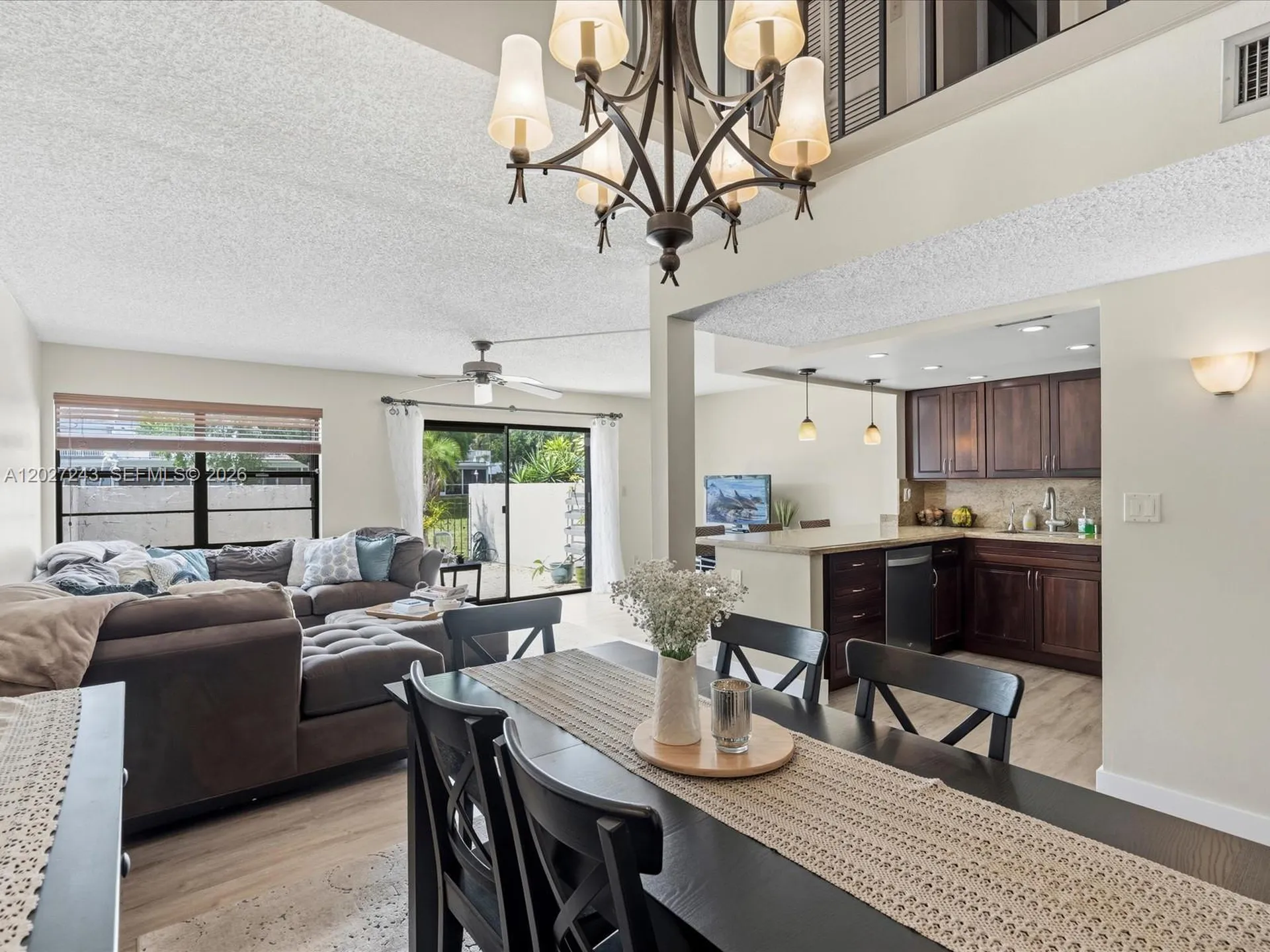2615 N 40th Avenue Hollywood FL 33021