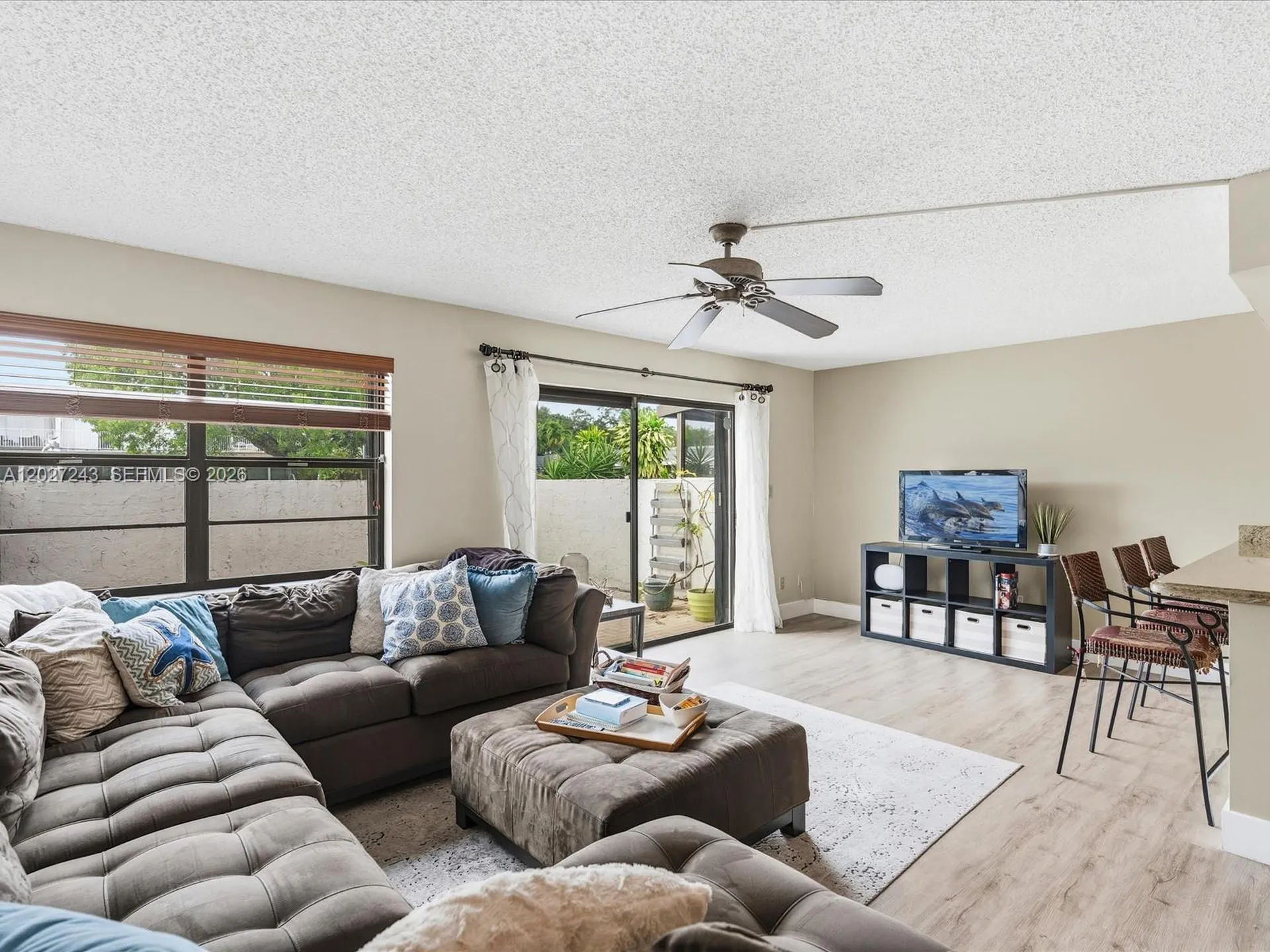 2615 N 40th Avenue Hollywood FL 33021