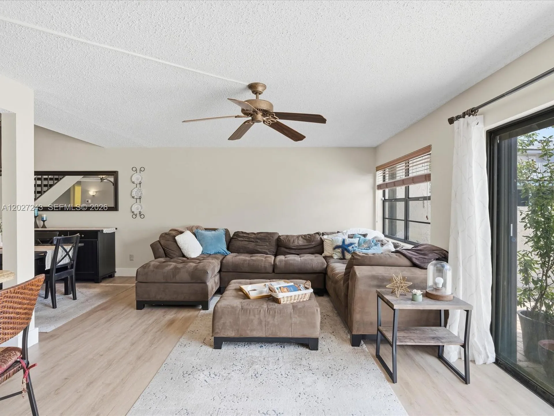 2615 N 40th Avenue Hollywood FL 33021