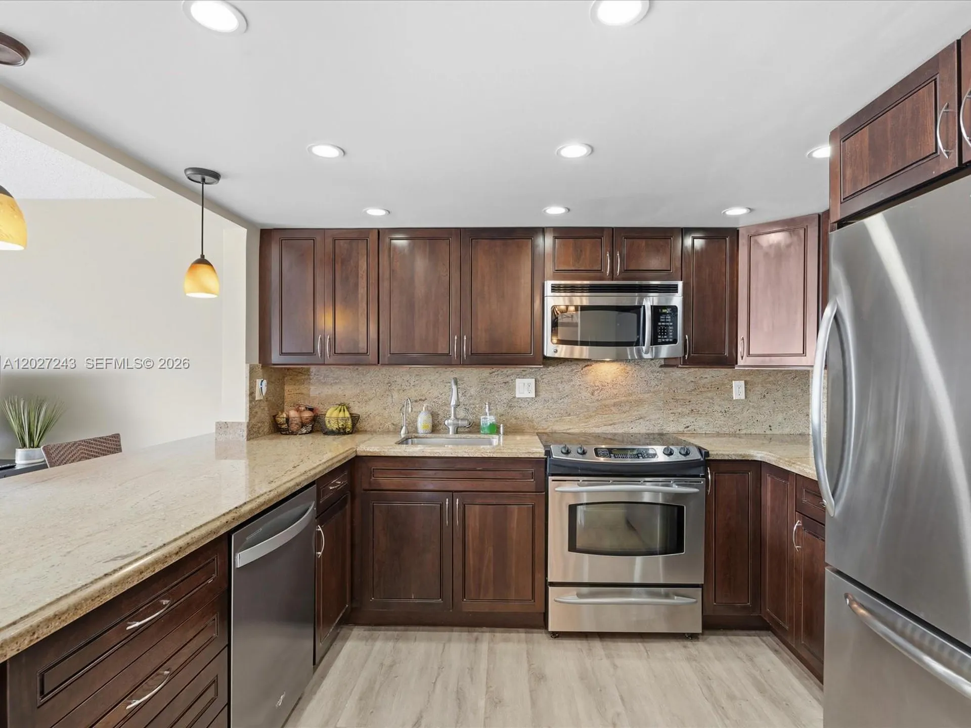 2615 N 40th Avenue Hollywood FL 33021