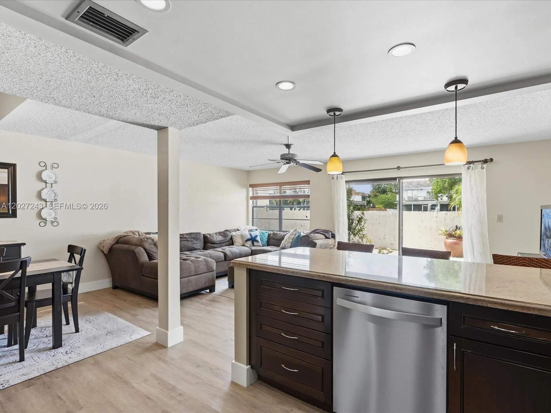 2615 N 40th Avenue Hollywood FL 33021