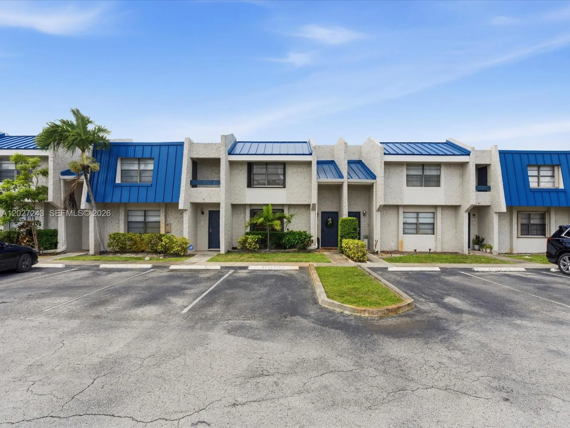 2615 N 40th Avenue Hollywood FL 33021