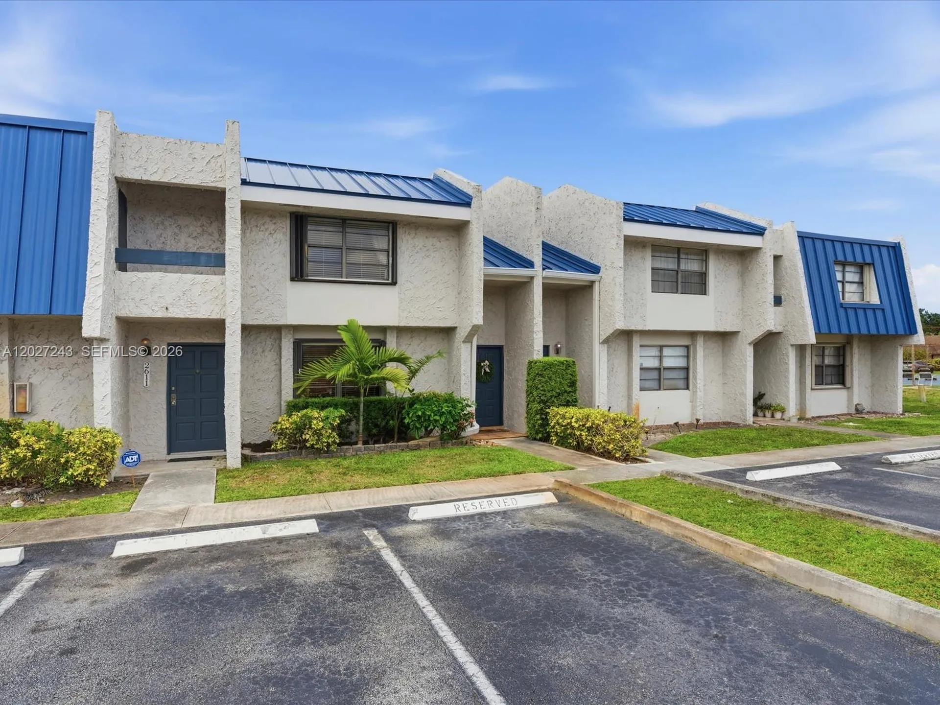2615 N 40th Avenue Hollywood FL 33021