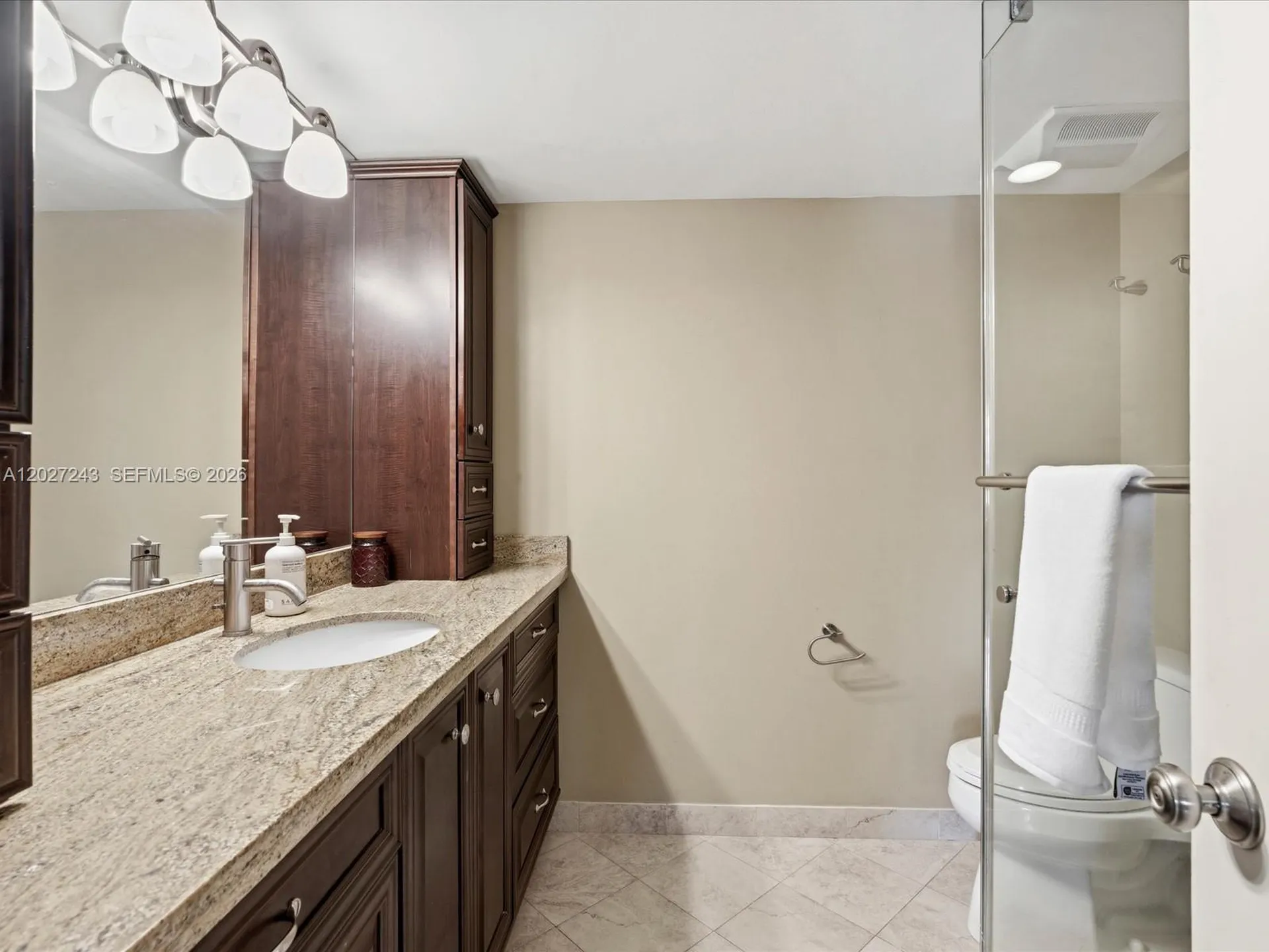 2615 N 40th Avenue Hollywood FL 33021