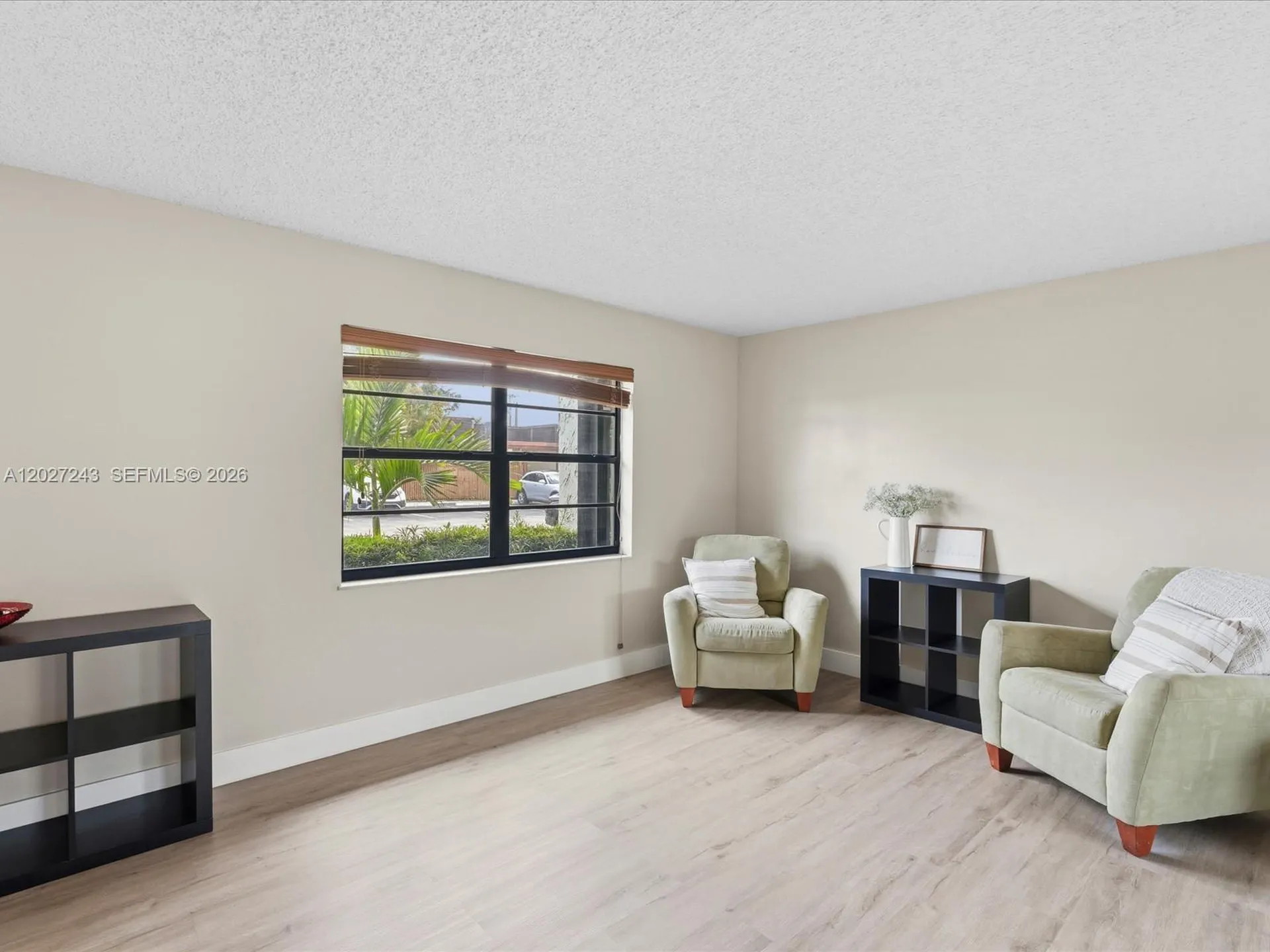 2615 N 40th Avenue Hollywood FL 33021