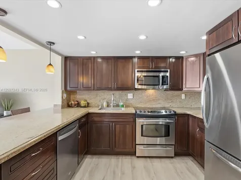 2615 N 40th Avenue Hollywood FL 33021