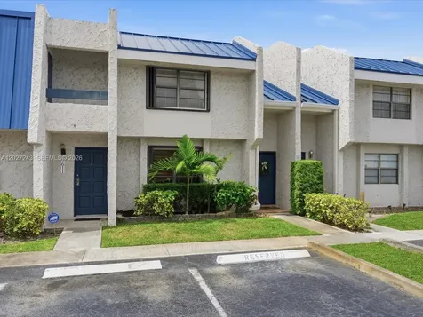 2615 N 40th Avenue Hollywood FL 33021
