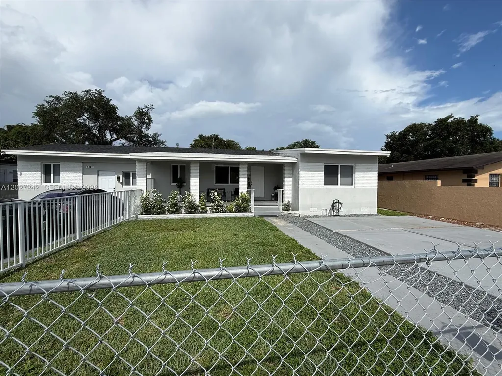 6825 NW 5th Court Miami FL 33150