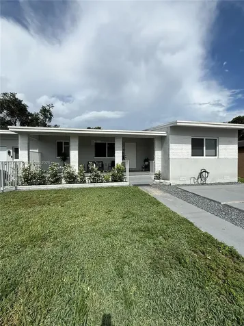 6825 NW 5th Court Miami FL 33150