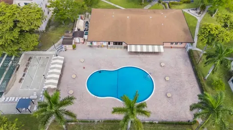 2831 Somerset Drive Lauderdale Lakes FL 33311