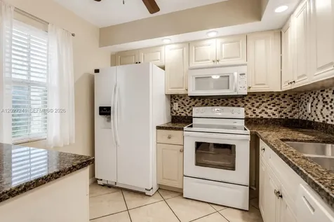 2831 Somerset Drive Lauderdale Lakes FL 33311