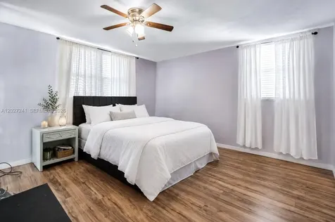 2831 Somerset Drive Lauderdale Lakes FL 33311