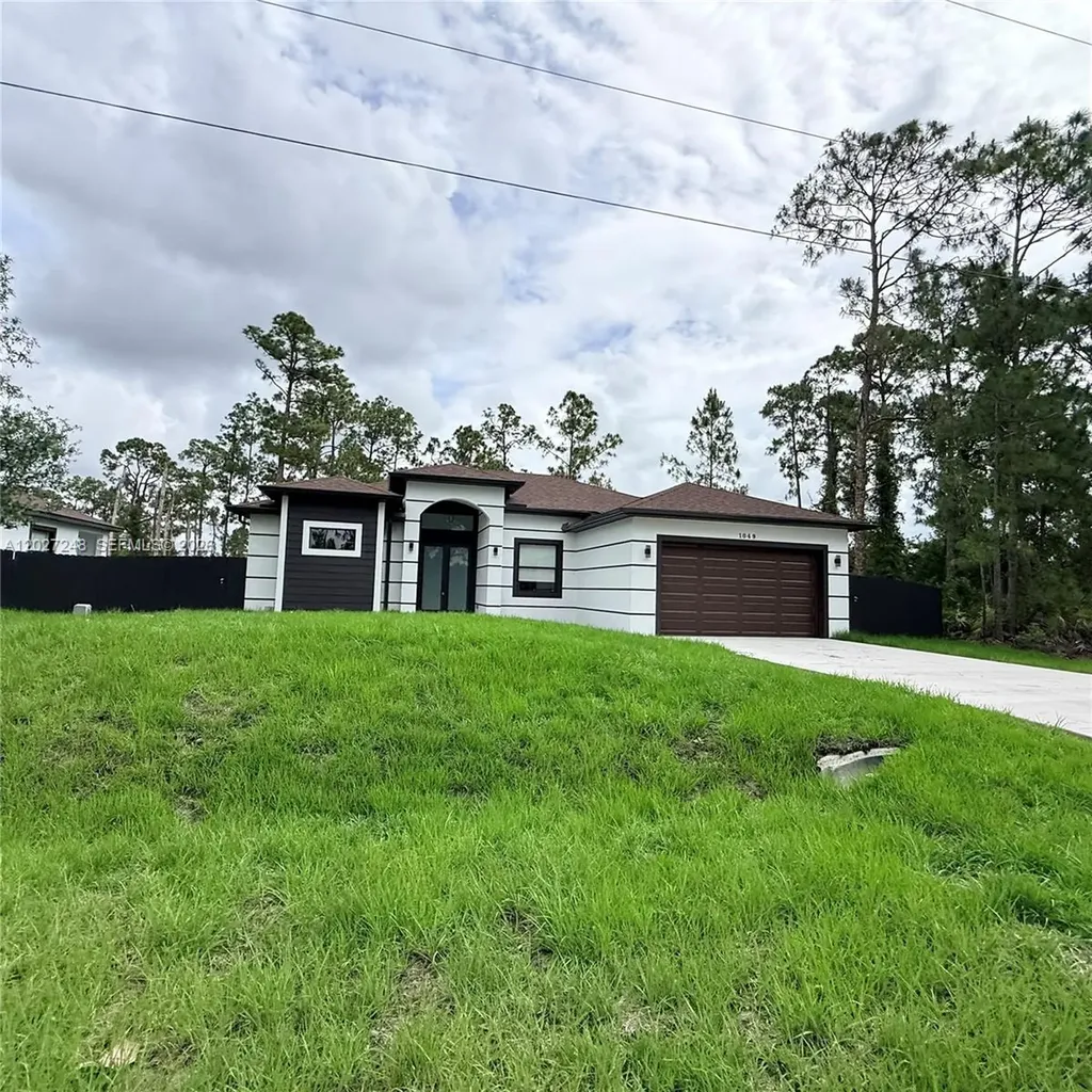 1047 E Merry Street Lehigh Acres FL 33974