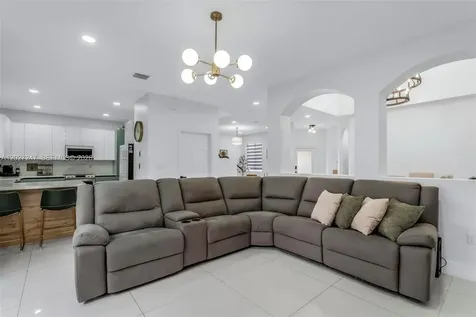 156 SE 22nd Terrace Homestead FL 33033