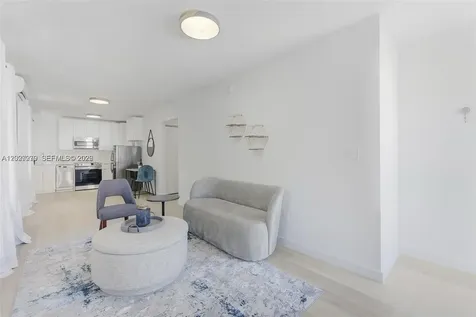421 75th Street Miami Beach FL 33141