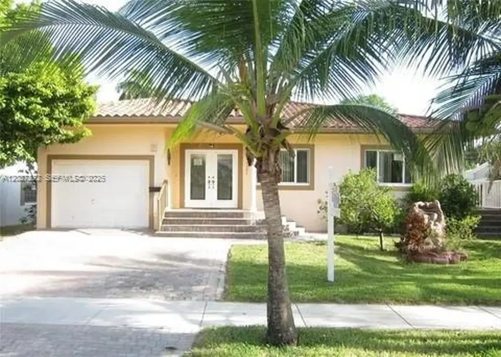 1101 NE 2nd Street Hallandale Beach FL 33009