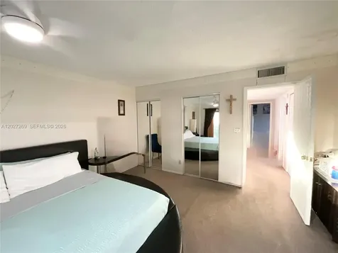1502 NW 90th Way Pembroke Pines FL 33024