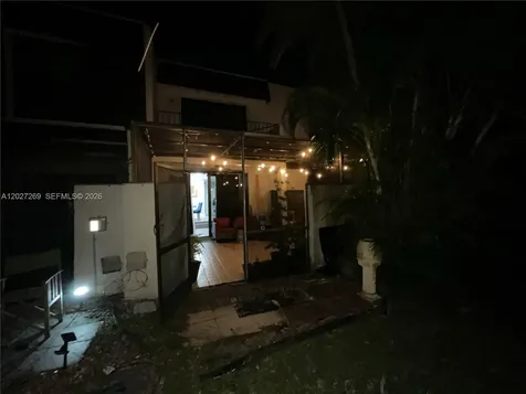 1502 NW 90th Way Pembroke Pines FL 33024