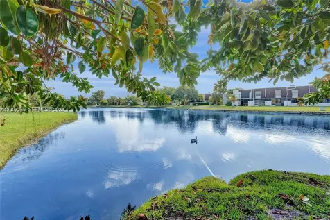 1502 NW 90th Way Pembroke Pines FL 33024