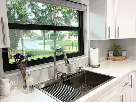 1502 NW 90th Way Pembroke Pines FL 33024