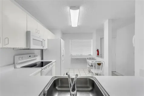 9511 Weldon Circle Tamarac FL 33321