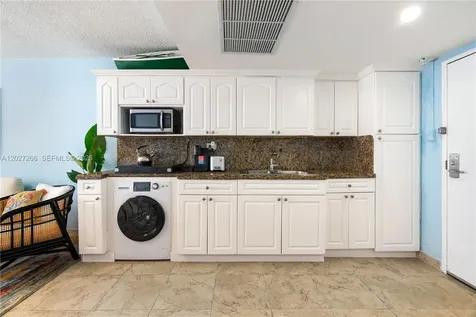 19201 Collins Avenue Sunny Isles Beach FL 33160
