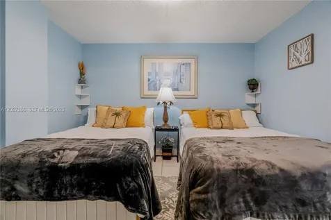 19201 Collins Avenue Sunny Isles Beach FL 33160