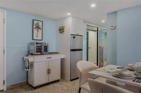 19201 Collins Avenue Sunny Isles Beach FL 33160
